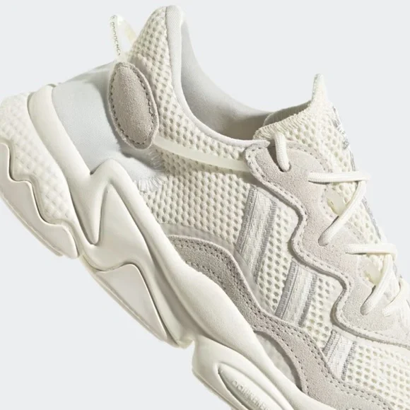 Adidas originals Ozweego shoes - Picture 2 of 12